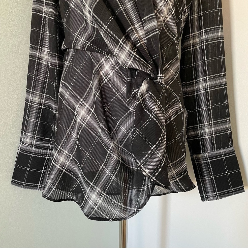 Laundry by Shelli Segal Checked Twisted Blouse Size M - Picture 4 of 13